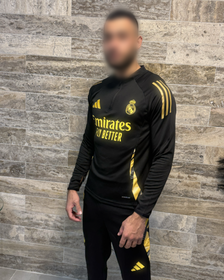 طقم تدريب ريال مدريد