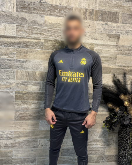 طقم تدريب ريال مدريد