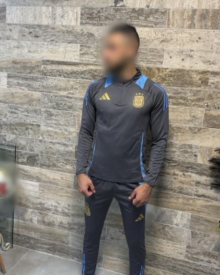 طقم تدريب الأرجنتين